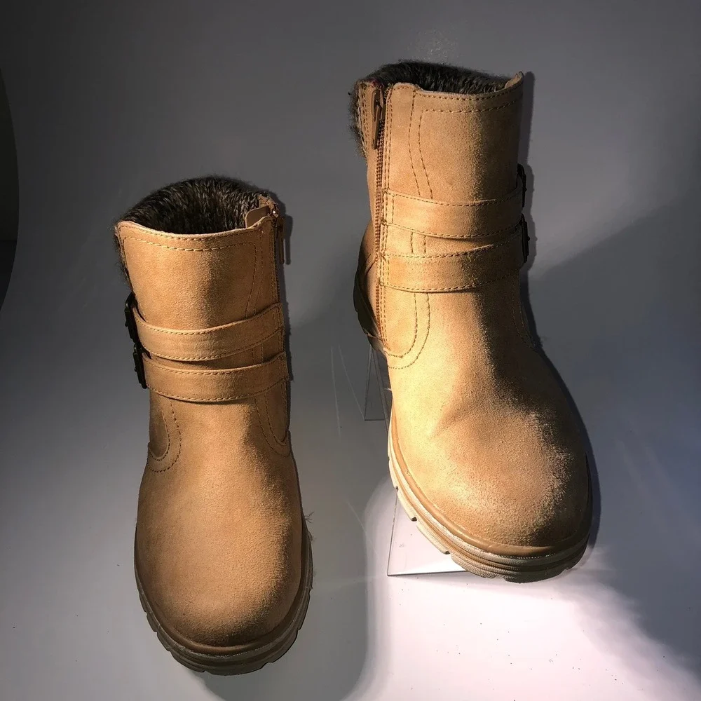 Girls‎ Tan Suede Faux Fur Lined Winter Boots Size 6M Zip Buckle Detail